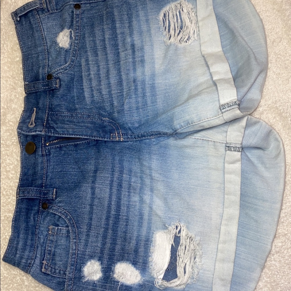 Womens NY&Co. Soho shorts size 2. Gently loved